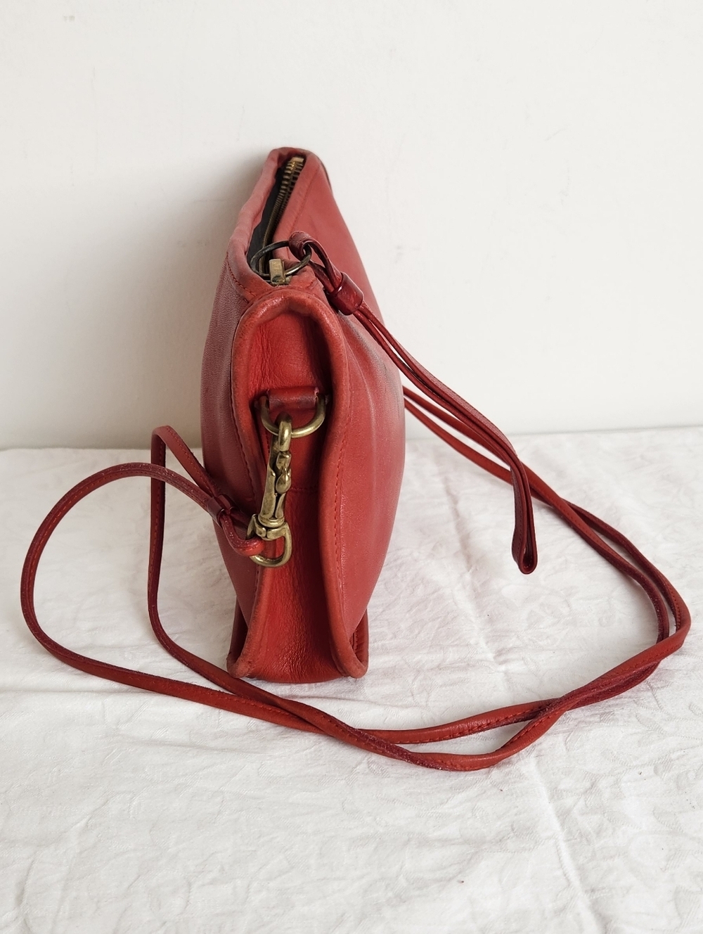 Vintage 70s Coach Red Leather Purse - Picture 7 of 16